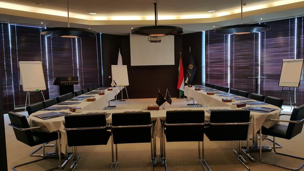 Hotel Grand Swiss Erbil Kültér fotó
